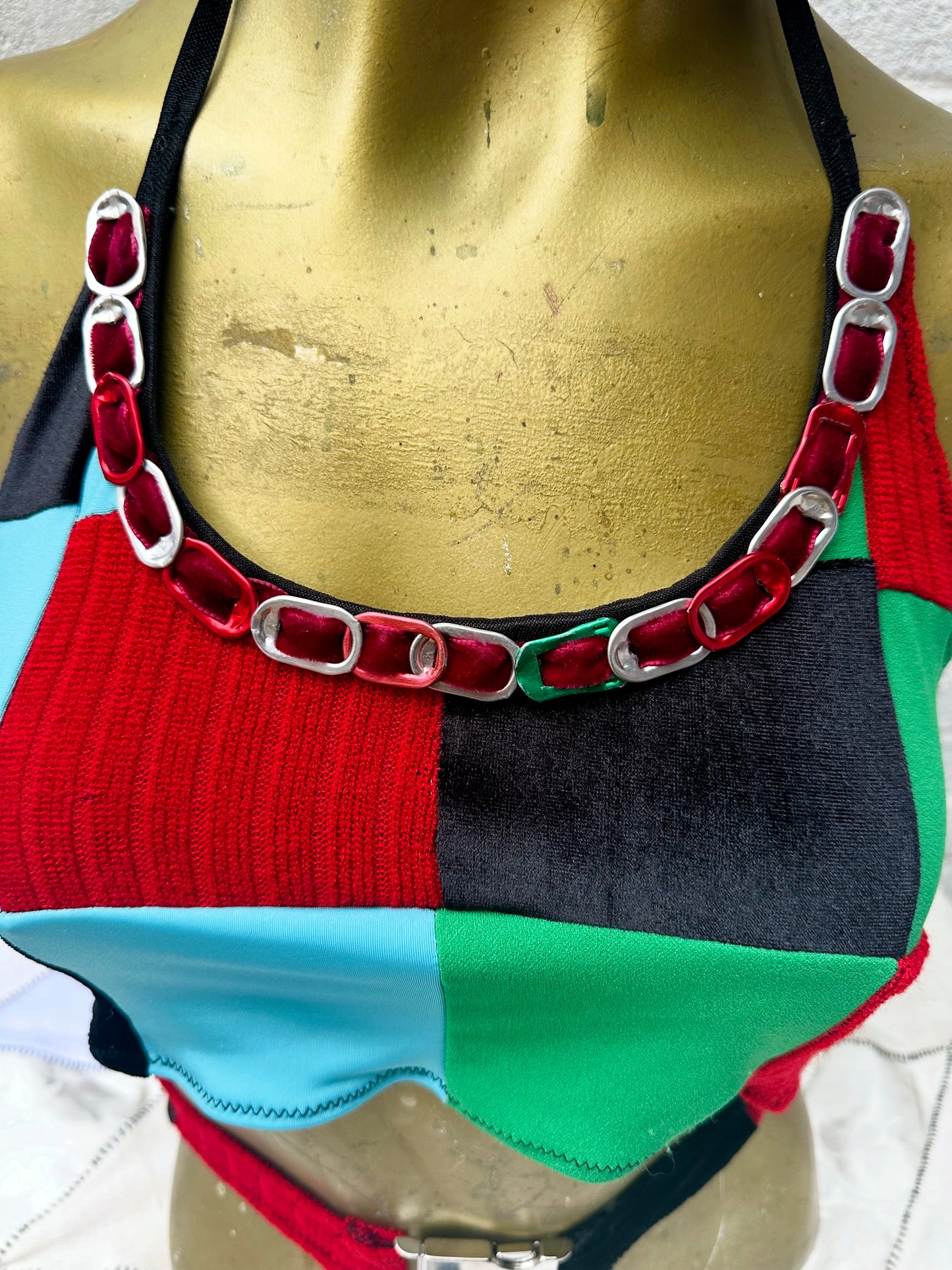 Chequered Halter neck ring pull detail