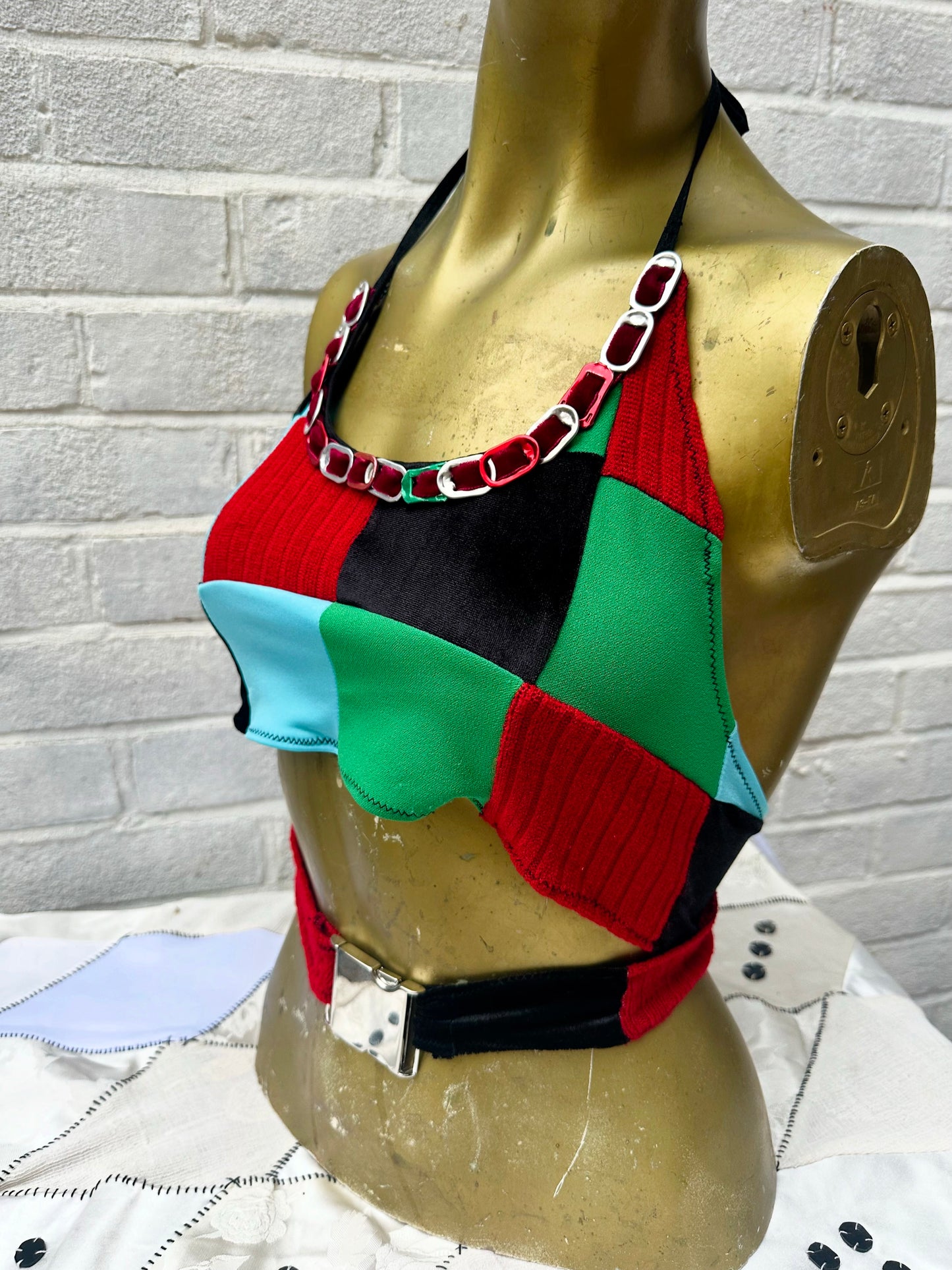 Chequered Halter neck ring pull detail