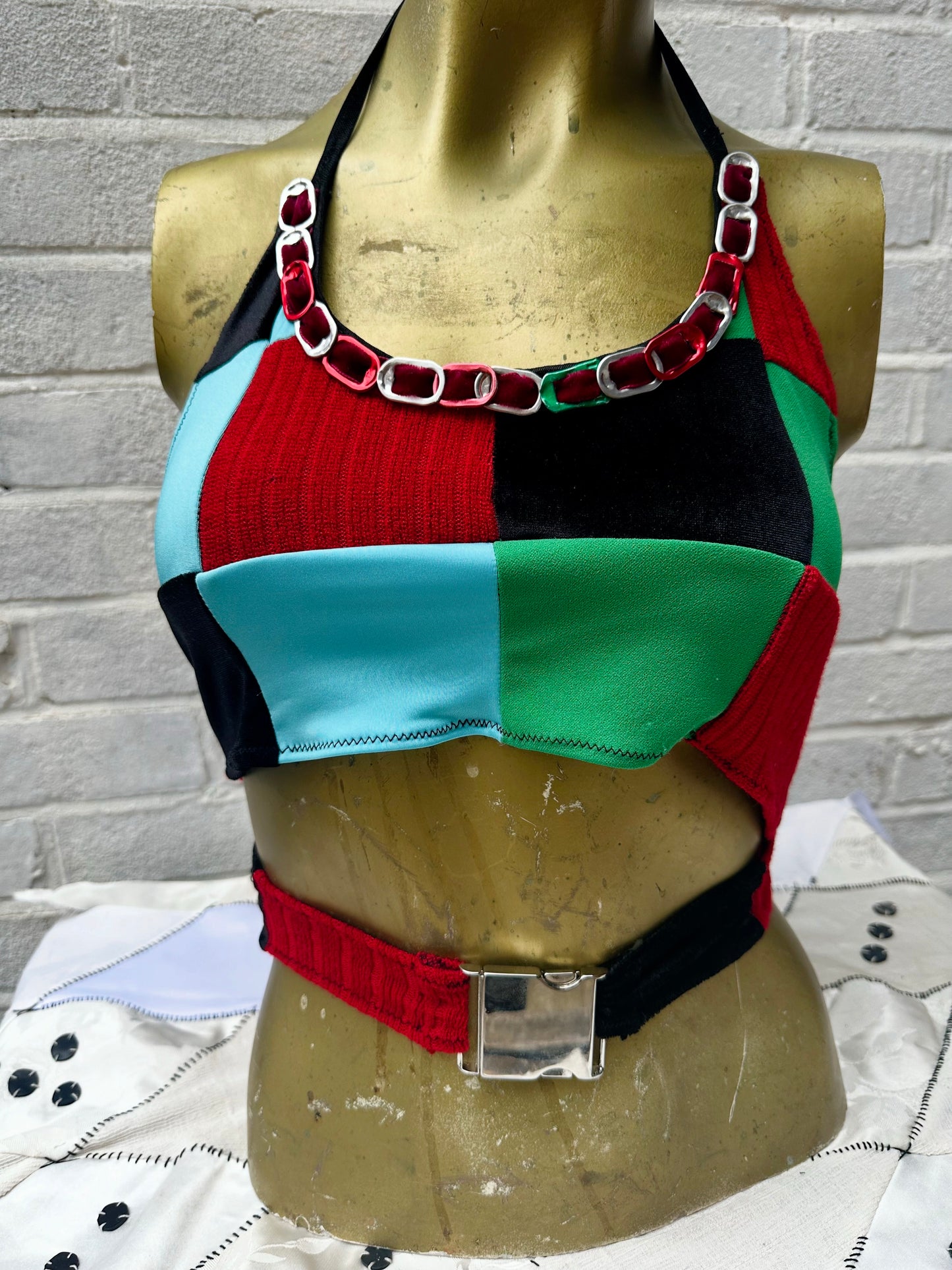 Chequered Halter neck ring pull detail