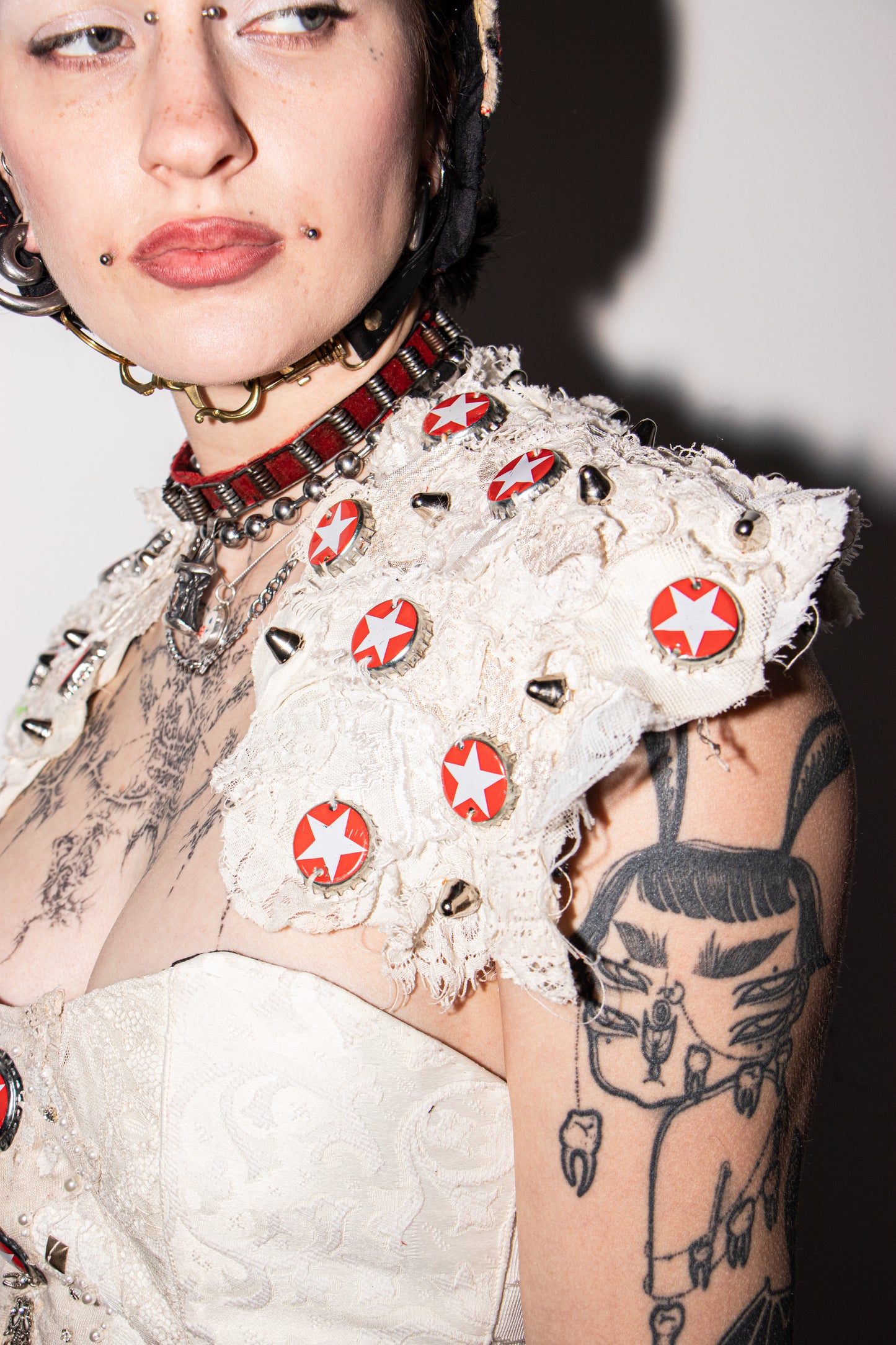 Cream star Corset Victorian pearls