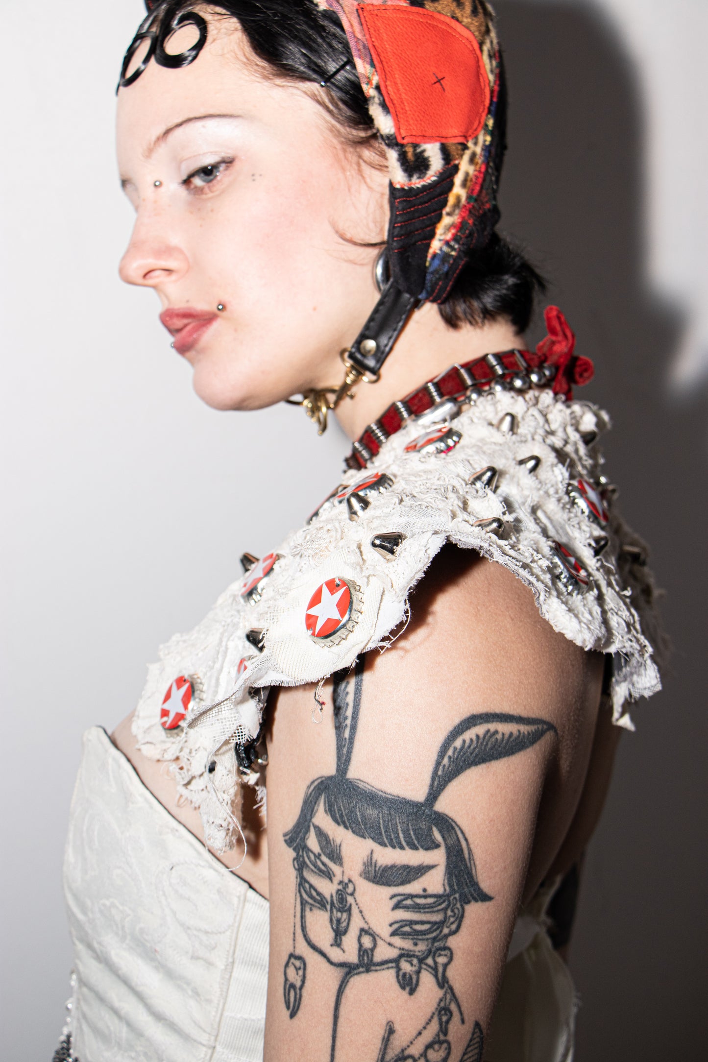 Cream star Corset Victorian pearls