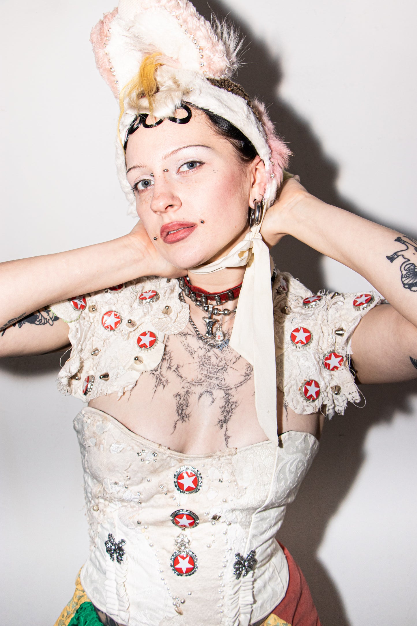 Cream star Corset Victorian pearls